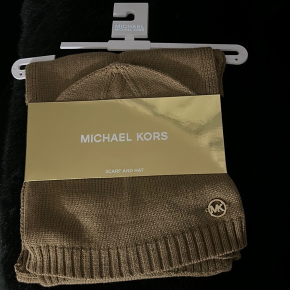 Michael Kors Accessories - Michael Kors Scarf and Hat Set